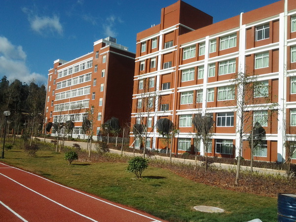 云南盛翔----------新建嵩華學校工程