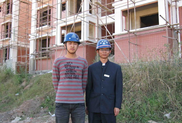 承載一份責(zé)任 擔(dān)起一份希望——盛翔監(jiān)理安寧市光明社區(qū)窯窩居民安置小區(qū)