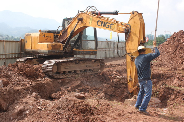 昆明軍民結(jié)合和信息化產(chǎn)業(yè)基地生物醫(yī)藥園區(qū)A區(qū)（一期）工程開工