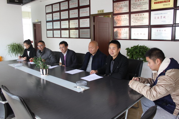 云南盛翔工程建設(shè)監(jiān)理咨詢有限公司支部黨員黨建交流會