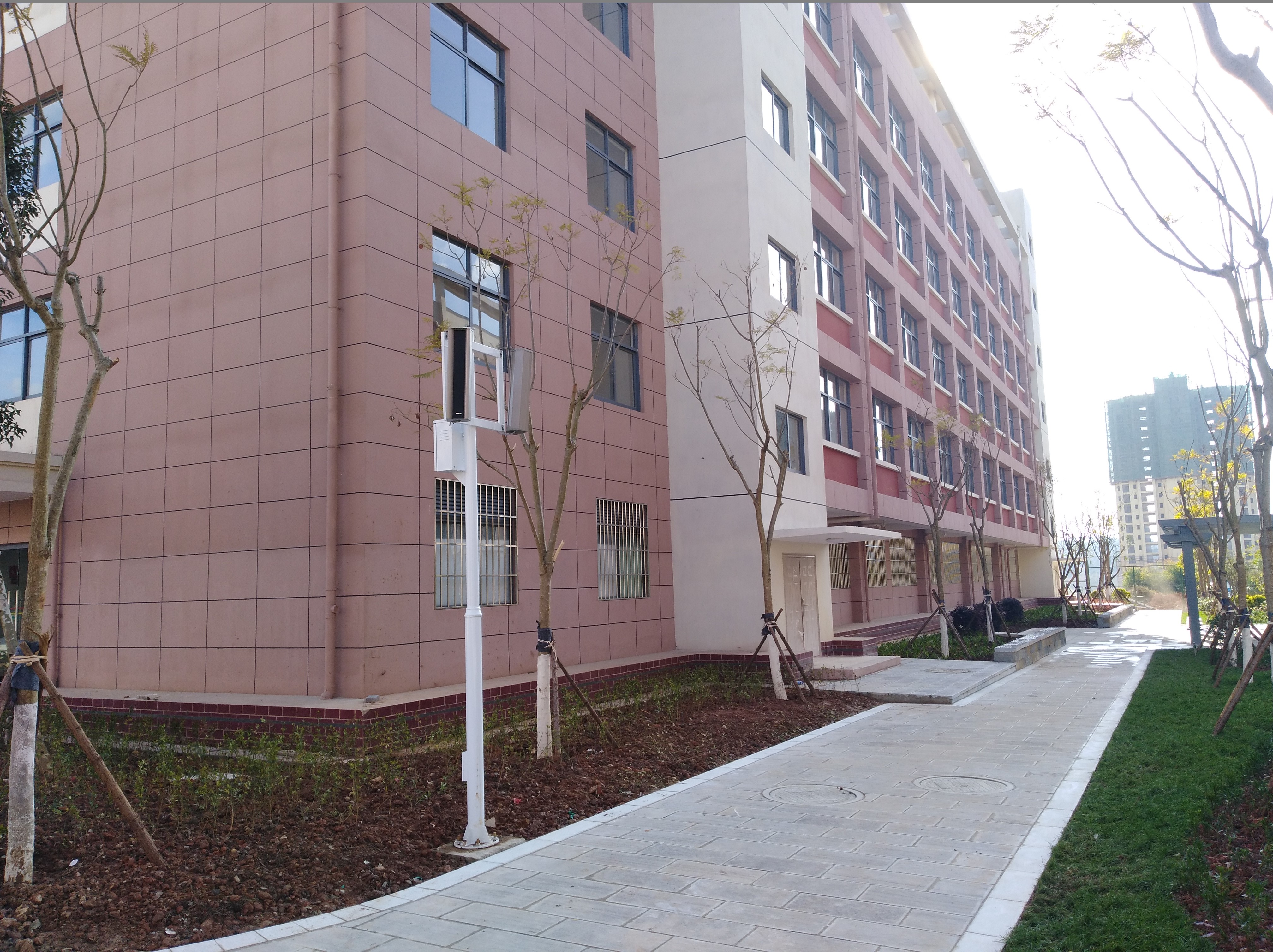 安寧市實(shí)驗(yàn)學(xué)校石江校區(qū)（二、三標(biāo)段）竣工驗(yàn)收