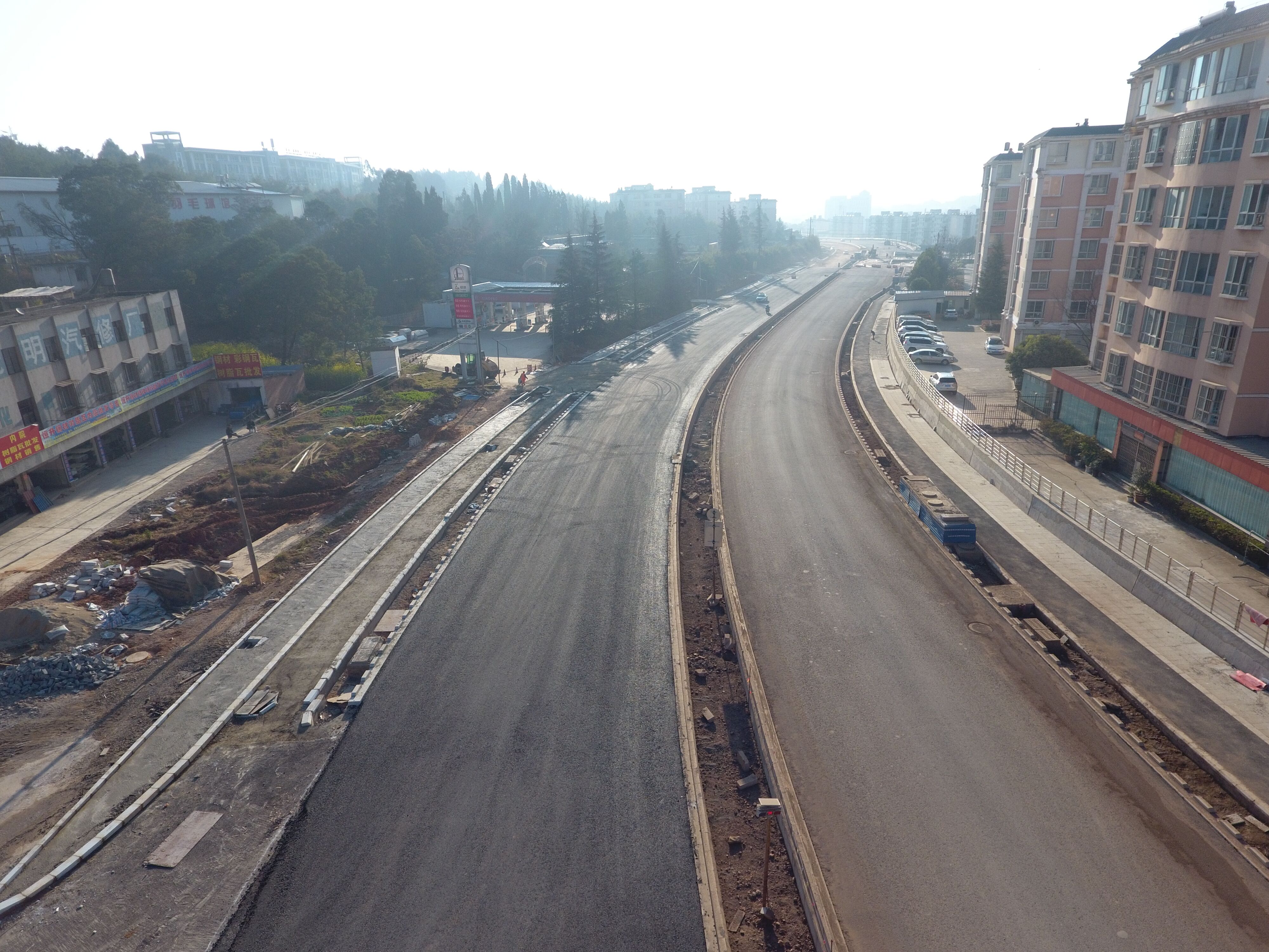 320國道安寧城區(qū)段金方路口至湖東路口段改造工程項(xiàng)目進(jìn)度概況