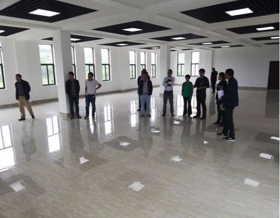 冊峨村委會辦公區(qū)及餐廳裝修工程項目順利通過 竣工驗收