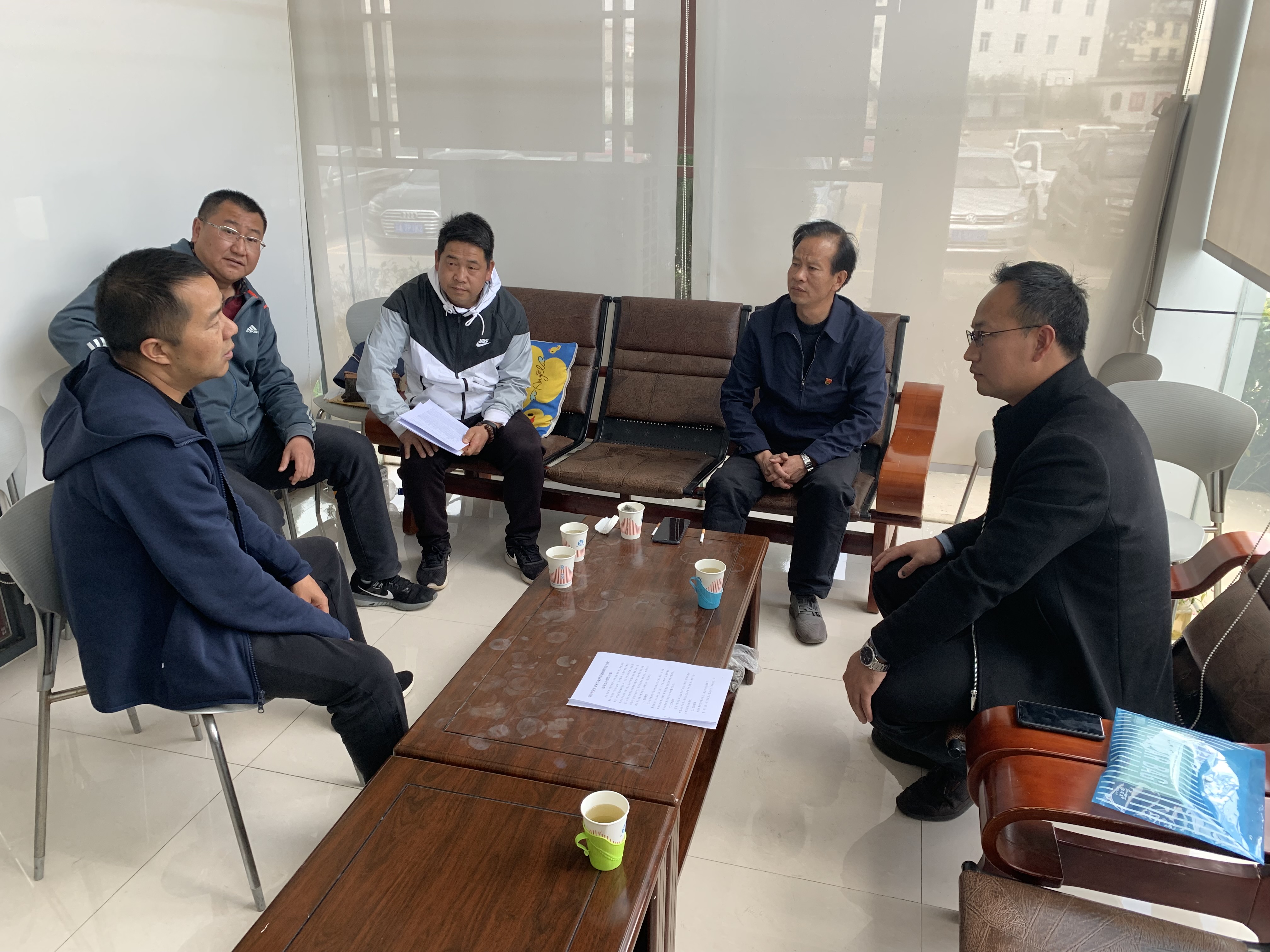 公司對安寧中學、祿脿中學進行2019年度愛心助學捐贈