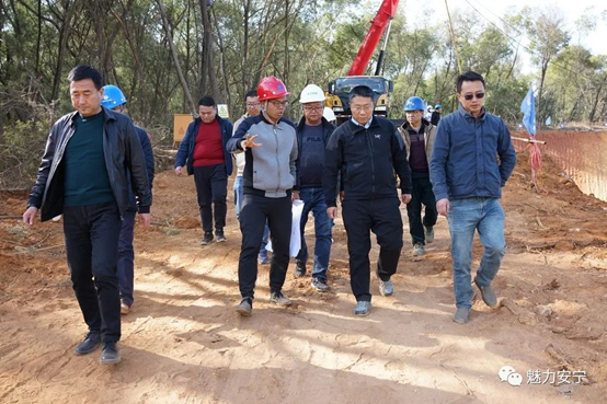 畢紹剛等領(lǐng)導(dǎo)調(diào)研我司監(jiān)理的王家灘水庫應(yīng)急調(diào)水工程