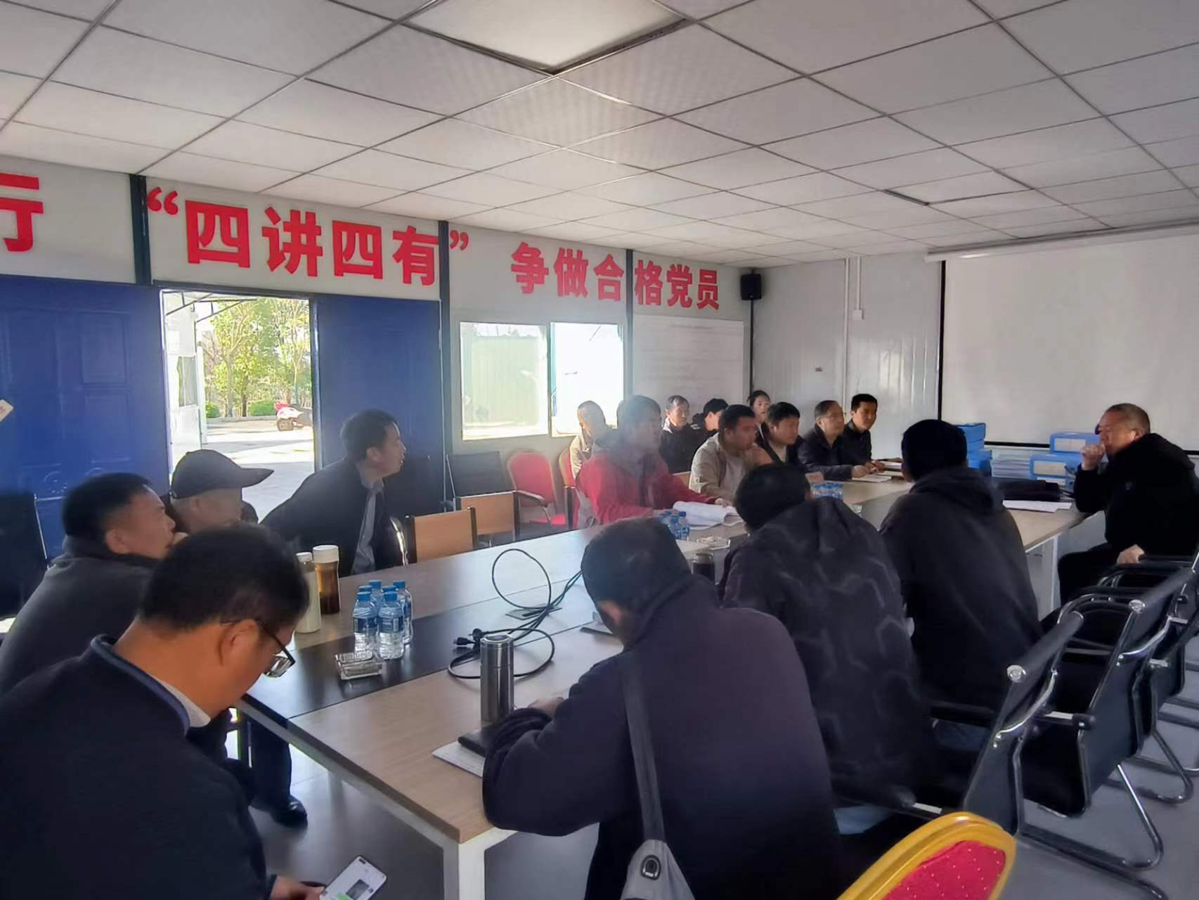 云南輕紡職業(yè)學(xué)院教學(xué)辦公樓及宿舍樓E棟建設(shè)項(xiàng)目基礎(chǔ)、主體分部驗(yàn)收